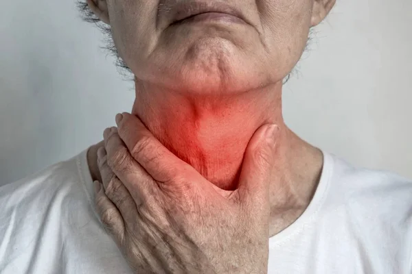 Enrojecimiento Cuello Del Hombre Asiático Concepto Dolor Garganta Faringitis Laringitis —  Fotos de Stock