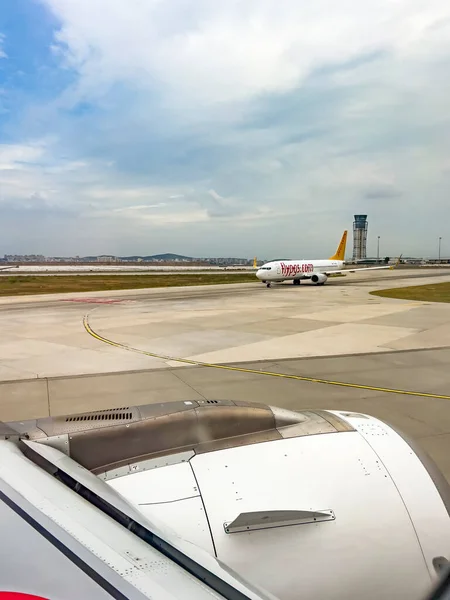 Isztambul Törökország 2022 Sabiha Gokcen Repülőtéren Guruló Pegasus Légitársaságok Légi — Stock Fotó