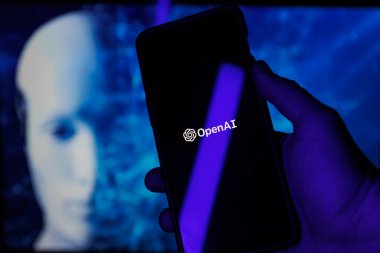 Kaunas, Litvanya - 5 Şubat 2022: ChatGPT OpenAI logosu kavramsal yapay zeka fütüristik arka planda. Yüksek kalite fotoğraf
