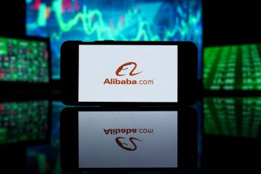 New York, Amerika Birleşik Devletleri - 29 Mart 2023: Alibaba.com şirketi borsada. Alibaba finansal başarı ve kâr