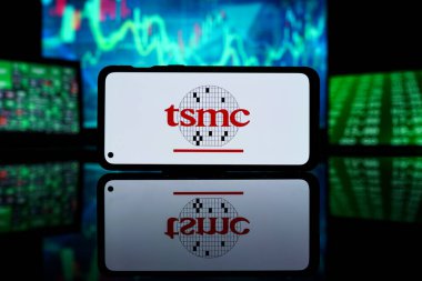 New York, Amerika Birleşik Devletleri - 29 Mart 2023: TSMC şirketi borsada. Tayvan yarı iletken şirketi finansal başarı ve kâr