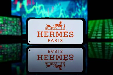 New York, Amerika Birleşik Devletleri - 29 Mart 2023: Hermes Paris Şirketi borsada. Hermes Paris finansal başarı ve kâr