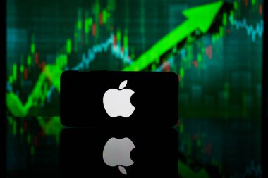 New York, Amerika Birleşik Devletleri - 10 Mart 2023: Apple şirketi borsada. Apple finansal başarı ve kâr