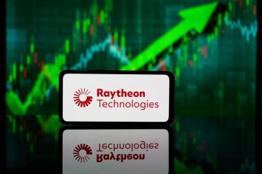 New York, Amerika Birleşik Devletleri - 10 Mart 2023: Raytheon Teknoloji Şirketi borsada. Raytheon teknolojileri finansal başarı ve kâr