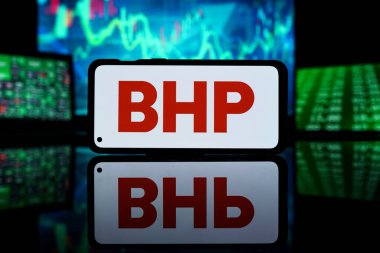 New York, Amerika Birleşik Devletleri - 29 Mart 2023: BHP şirketi borsada BHP finansal başarısı ve kârı