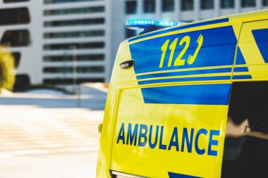 112 numaralı acil tıbbi ambulans arabası. Yüksek kalite fotoğraf
