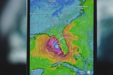 Florida, ABD - 9 Ekim 2024 - Rüzgarlı hava radarında Milton Kasırgası. 5 kategori fırtına Florida yarımadasını vurdu