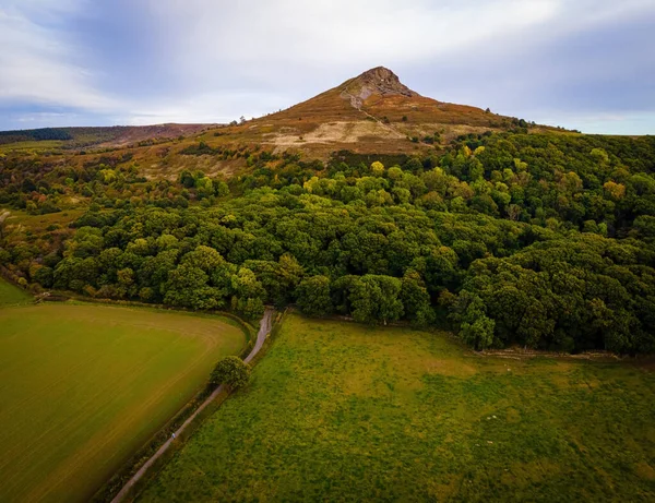 Αεροφωτογραφία Του Roseberry Topping Ένα Διακριτικό Λόφο Στο Βόρειο Yorkshire — Φωτογραφία Αρχείου