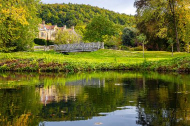 Grace Dağı 'nın pirory manzarası, Doğu Harlsey, Kuzey Yorkshire, İngiltere, İngiltere' de bir manastır.
