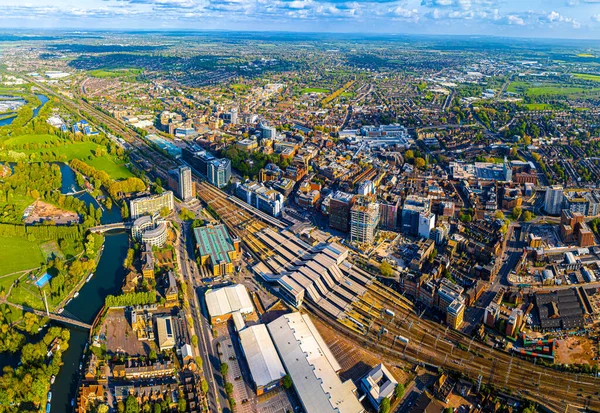 Luftaufnahme Von Reading Einer Großen Stadt Der Themse Und Kennet — Stockfoto