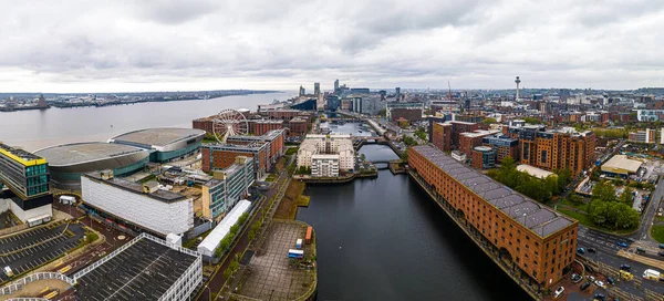 Vista Aérea Liverpool Waterfront Animado Centro Cultural Rio Mersey Inglaterra — Fotografia de Stock