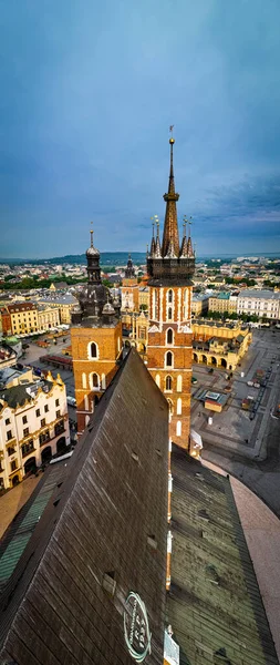 Vue Aérienne Basilique Sainte Marie Dans Vieille Ville Cracovie Pologne — Photo