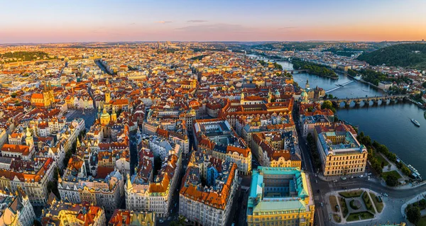 Çek Cumhuriyeti Nin Başkenti Prag Havadan Görünüşü Avrupa Nın Vltava — Stok fotoğraf