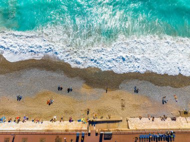 Nice, Nice 'in havadan görünüşü, Fransız Rivierası' ndaki Alpes-Maritimes bölümünün başkenti.