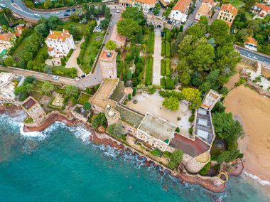 St Pauls Katedrali, klasik mimari ve modern binaların yer aldığı Londra şehir merkezi havası