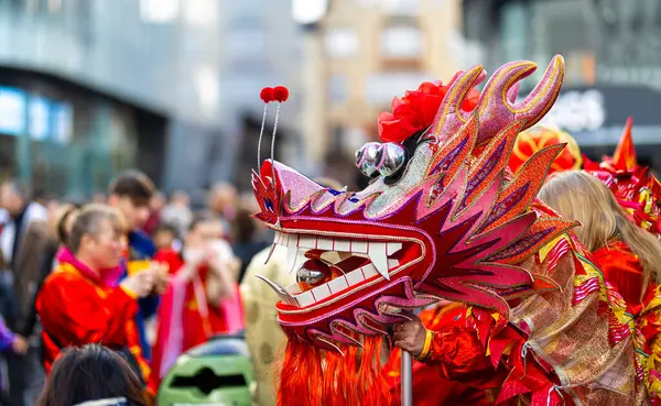 Danza Del Dragón Durante Las Celebraciones Del Año Lunar Chino —  Fotos de Stock