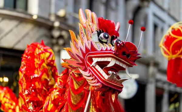 Danza Del Dragón Durante Las Celebraciones Del Año Lunar Chino —  Fotos de Stock