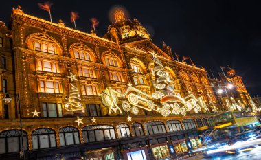 Londra 'nın Belgravia' sı Noel için süslendi, İngiltere