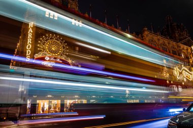 Londra 'nın Belgravia' sı Noel için süslendi, İngiltere