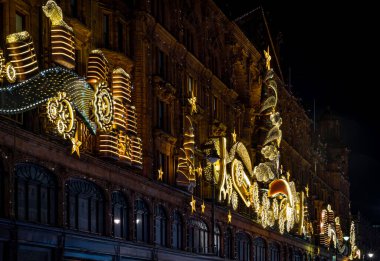 Londra 'nın Belgravia' sı Noel için süslendi, İngiltere