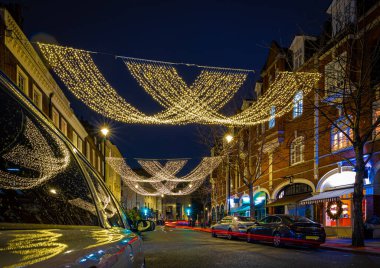 Londra 'nın Belgravia' sı Noel için süslendi, İngiltere
