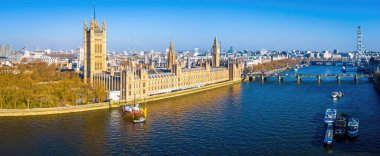 Büyük Ben 'in güneşli bir sabahta Londra' daki hava görüntüsü.