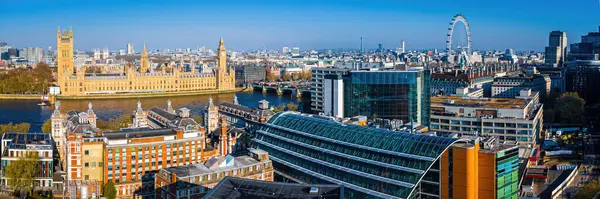 Big Ben, London Eye ve Thames nehri ile panoramik Londra manzarası