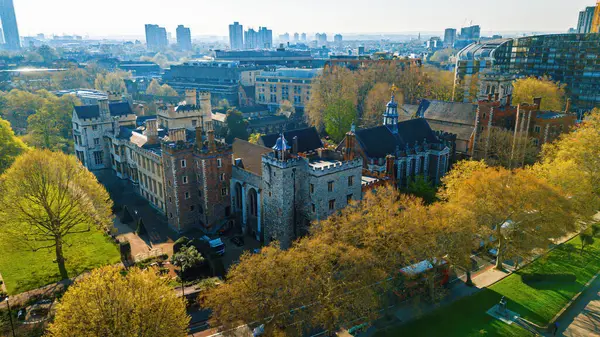 Londra 'daki Lambeth Sarayı' nın havadan görünüşü, Canterbury Konutu 'nun Başpiskoposu, İngiltere