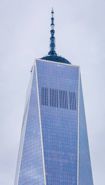 Manhattan, New York 'taki Dünya Ticaret Merkezi' nin görüntüsü. İş, seyahat, mimari, modern ufuk çizgisi ve ABD 'nin finans ve emlak sektörlerindeki simgeleri gibi konular için mükemmel.