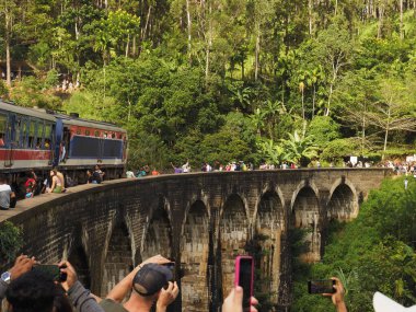 Sri Lanka 'da dokuz kemer köprüsü