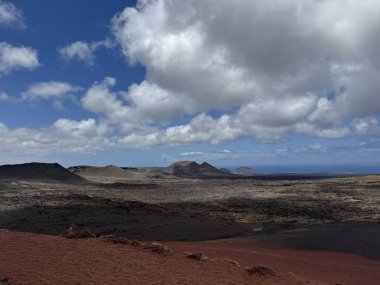 LANZAROTE KARANLIĞI ADASI