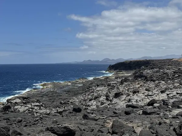 LANZAROTE KARANLIĞI ADASI