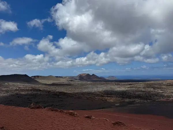 LANZAROTE KARANLIĞI ADASI