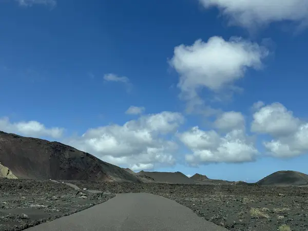 LANZAROTE KARANLIĞI ADASI