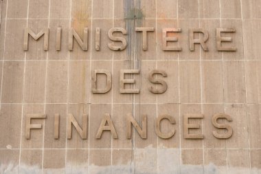 Charleroi, Belçika, 11 Kasım 2022. Maliye Bakanlığı, Martin Ankh 'ın ayağının dibinde.