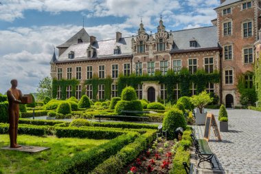 Gaasbeek, Belçika, 22 Haziran 2024. Pajottenland 'daki Gaasbeek Kalesi.