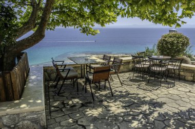 Afytos, Yunanistan, 15 Temmuz 2024. Afitos plajının yüksek manzarası.