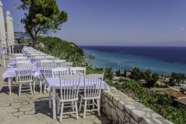 Afytos, Yunanistan, 15 Temmuz 2024. Afitos plajının yüksek manzarası.