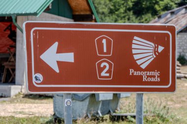 Durmitor, Karadağ, 7 Ağustos 2024. Durmitor Ulusal Parkı manzarası. Panoramik yol.