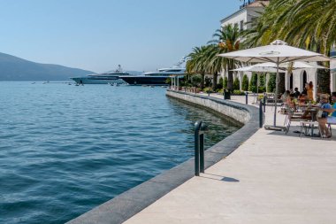 Porto Karadağ, Karadağ, 12 Ağustos 2024. Tivat, limanın ve teknelerinin manzarası..