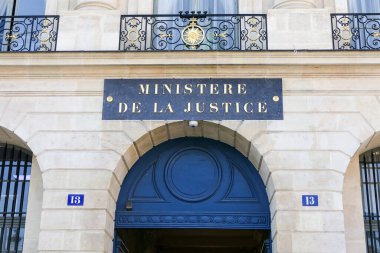 Paris, Fransa, 5 Mart 2025. Adalet Bakanlığı, Vendome Meydanı, aynı zamanda Şansölye olarak da bilinir..