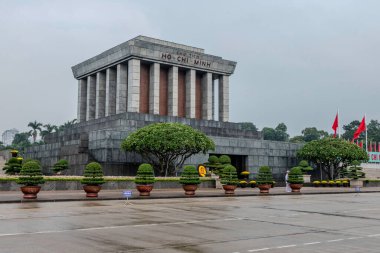 Hanoi, Vietnam, 21 Ekim 2024. Ho Chi Minh Anıt Mezarı, Ba Dinh Meydanı 'nda bulunan bir binadır..