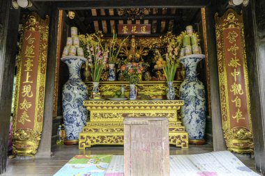 Hanoi, Vietnam, 21 Ekim 2024. Mot Cot Pagoda ya da One Pillar Pagoda sunağı bir pagoda 'dır..