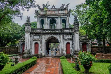 Hanoi, Vietnam, 21 Ekim 2024. Hanoi Edebiyat Tapınağı bir Konfüçyüs tapınağıdır. Prens 'in Harflerin çoğaltıcı tapınağıdır.