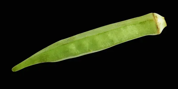 Okra Verde Isolato Con Percorso Ritaglio Sfondo Nero Nessuna Ombra — Foto Stock
