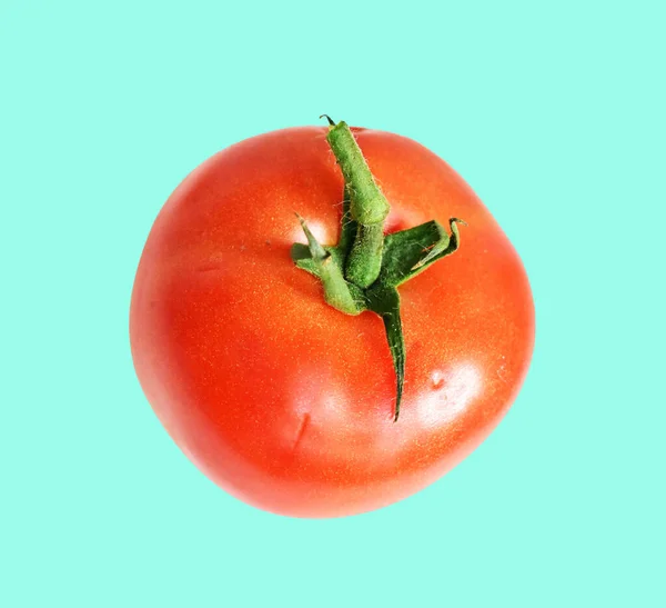 クリッピングパスで隔離されたトマト 緑の背景の影 赤いトマトの束 — ストック写真