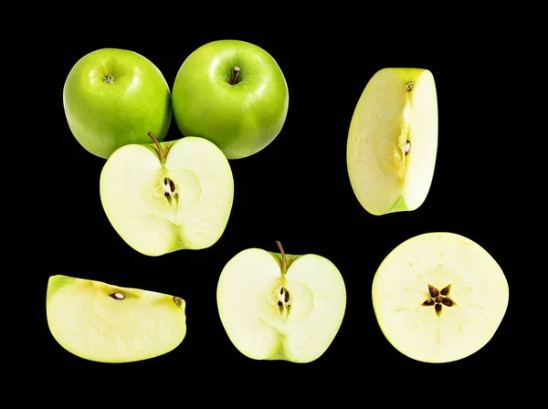 Zelené Plátky Jablek Kousky Izolované Výstřižkovou Cestou Černém Pozadí Žádný — Stock fotografie