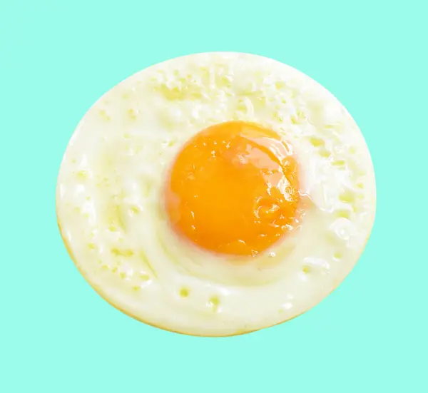 Fried Egg Isolated Clipping Path Kein Schatten Auf Grünem Hintergrund — Stockfoto