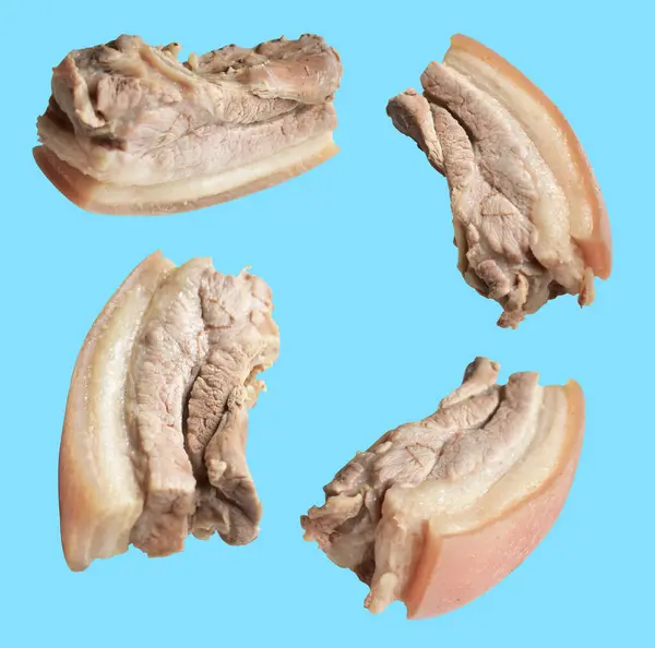 Мясо Кипяченой Свинины Изолированное Клиппинговой Дорожкой Тени Голубом Фоне Ингредиенты — стоковое фото