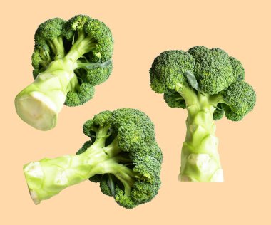 Brokoli ya da karnabahar kesme yolu ile izole edilmiş artan arka plan, gölge yok, yemek malzemeleri, sağlıklı sebzeler